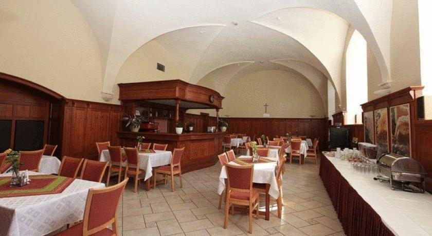 Domus Maria